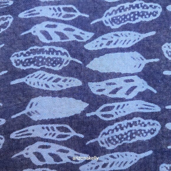 Carolina Amato Wool Silk Square Lightweight Feather Scarf Bird - Picture 11 of 13